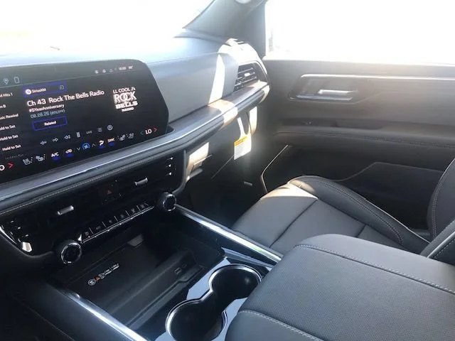 Nuevos CHEVROLET SUBURBAN à Estados chez autogozo