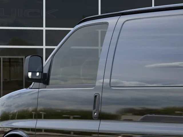 Nuevos GMC SAVANA CARGO à Estados chez autogozo