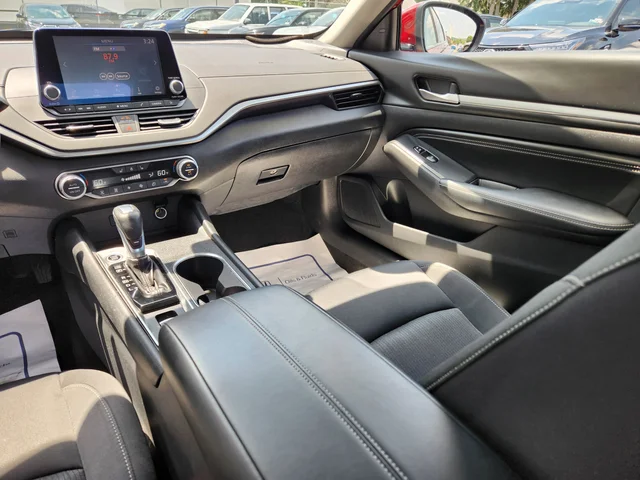 SEMINUEVOS NISSAN Altima at Reading  in Piazza Honda of Reading