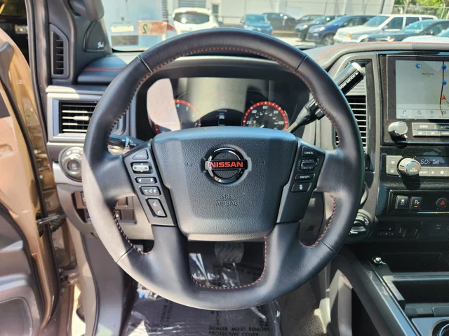 SEMINUEVOS NISSAN Titan at  Reading in Piazza Acura of Reading