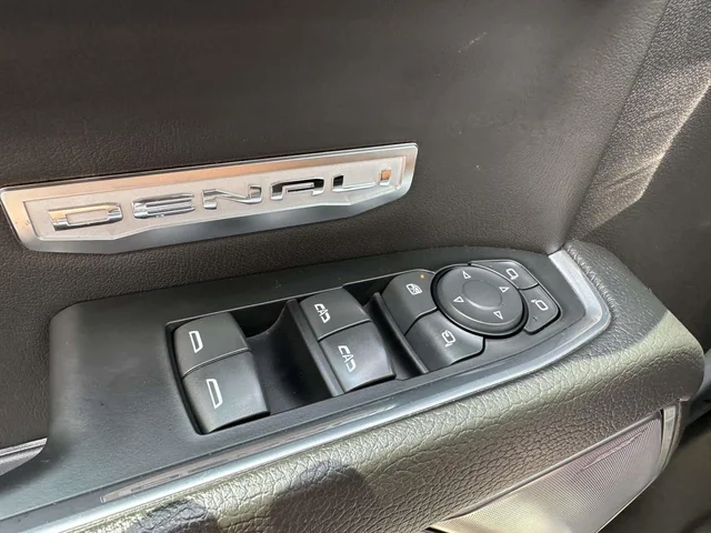 SEMINUEVOS GMC Sierra 1500 a Estados en autogozo