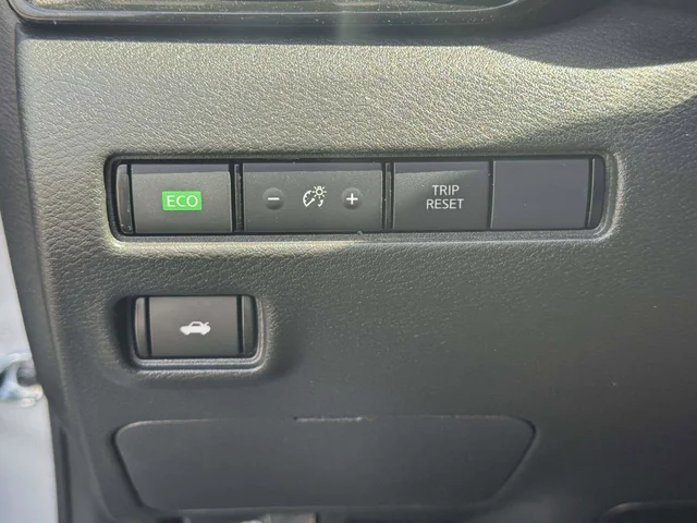 SEMINUEVOS NISSAN Sentra a Estados en autogozo