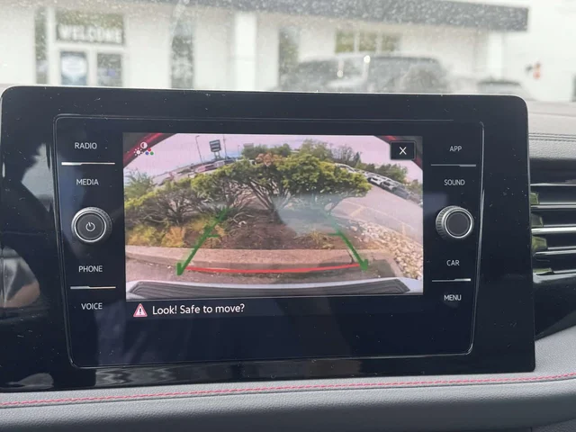 SEMINUEVOS VOLKSWAGEN Jetta GLI a Estados en autogozo