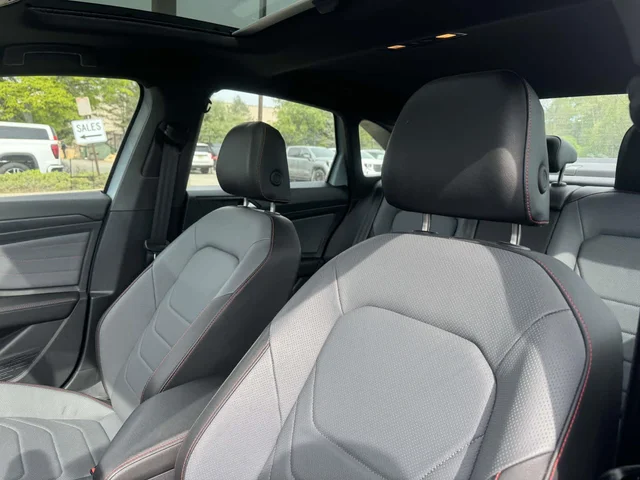 SEMINUEVOS VOLKSWAGEN Jetta GLI a Estados en autogozo