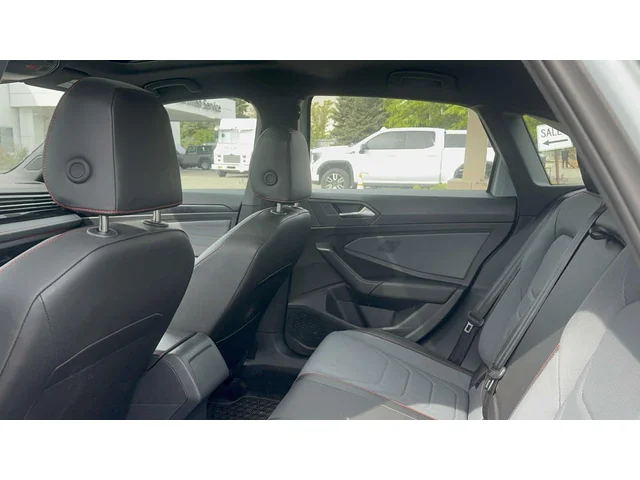 SEMINUEVOS VOLKSWAGEN Jetta GLI a Estados en autogozo