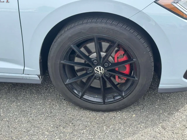 SEMINUEVOS VOLKSWAGEN Jetta GLI a Estados en autogozo