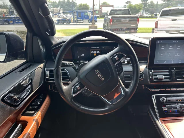 SEMINUEVOS LINCOLN Navigator a Estados en autogozo