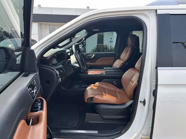 SEMINUEVOS LINCOLN Navigator a Estados en autogozo