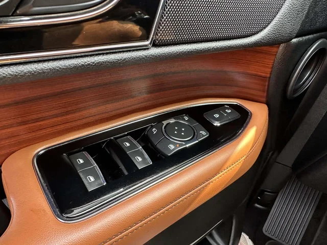 SEMINUEVOS LINCOLN Navigator a Estados en autogozo