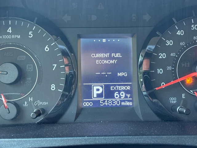 SEMINUEVOS TOYOTA Sienna a Estados en autogozo
