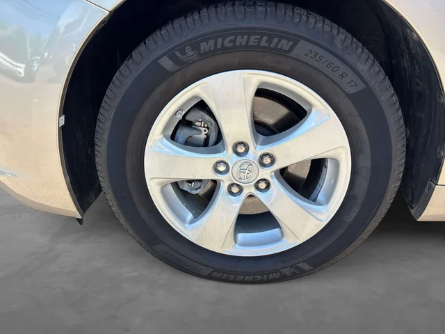 SEMINUEVOS TOYOTA Sienna a Estados en autogozo