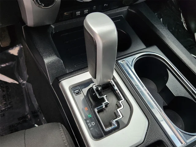 SEMINUEVOS TOYOTA Tundra 4WD a Estados en autogozo