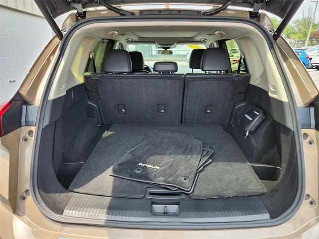 SEMINUEVOS NISSAN Rogue at  Reading in Piazza Acura of Reading
