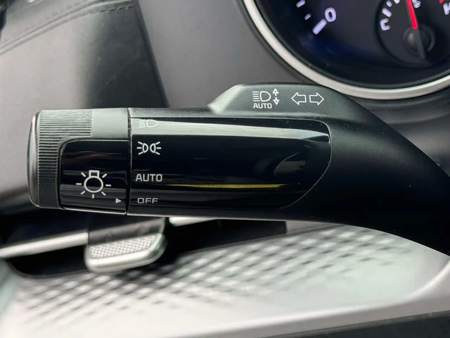 SEMINUEVOS KIA Carnival a Estados en autogozo