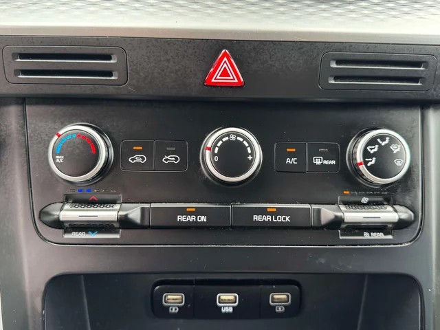 SEMINUEVOS KIA Carnival a Estados en autogozo