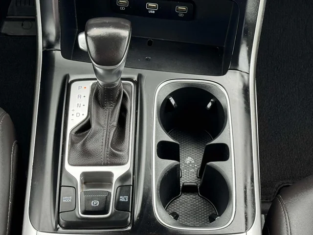 SEMINUEVOS KIA Carnival a Estados en autogozo