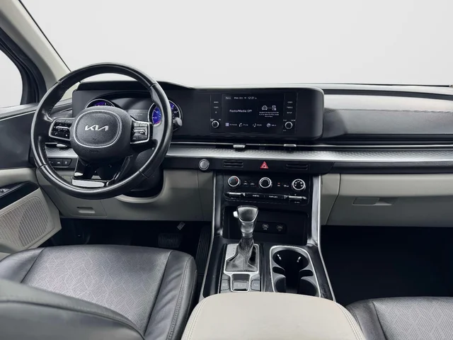 SEMINUEVOS KIA Carnival a Estados en autogozo