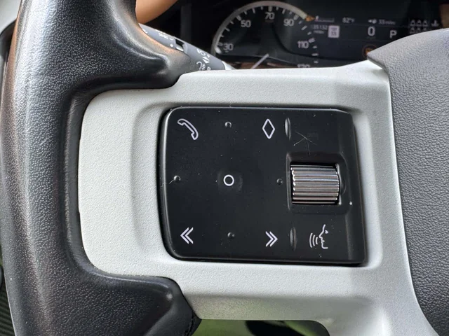 SEMINUEVOS LAND ROVER Defender a Estados en autogozo