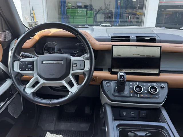SEMINUEVOS LAND ROVER Defender a Estados en autogozo