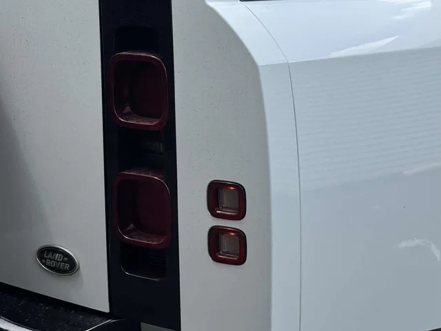SEMINUEVOS LAND ROVER Defender a Estados en autogozo