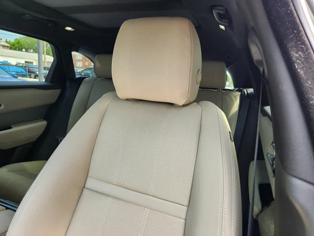 SEMINUEVOS LAND ROVER Range Rover Velar at  Reading in Piazza Acura of Reading