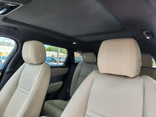SEMINUEVOS LAND ROVER Range Rover Velar at  Reading in Piazza Acura of Reading