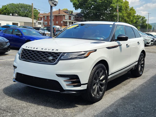SEMINUEVOS LAND ROVER Range Rover Velar at  Reading in Piazza Acura of Reading