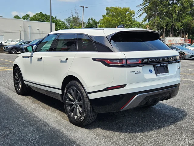 SEMINUEVOS LAND ROVER Range Rover Velar at  Reading in Piazza Acura of Reading