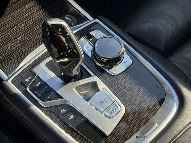 SEMINUEVOS BMW 750i a Estados en autogozo