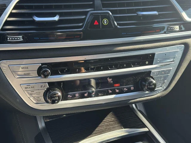 SEMINUEVOS BMW 750i a Estados en autogozo