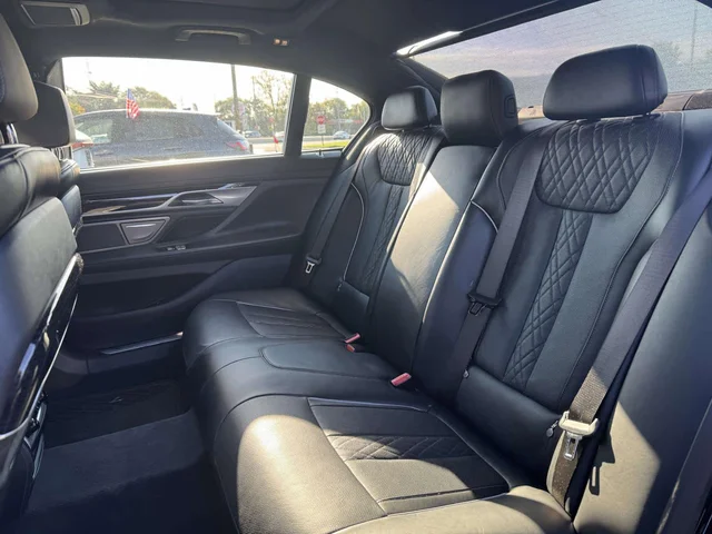 SEMINUEVOS BMW 750i a Estados en autogozo