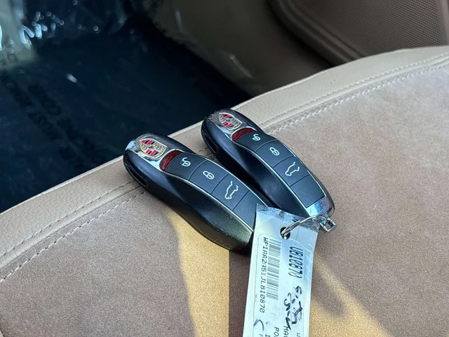 SEMINUEVOS PORSCHE Macan a Estados en autogozo
