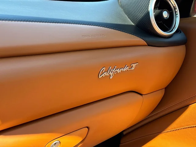 SEMINUEVOS FERRARI California a Estados en autogozo