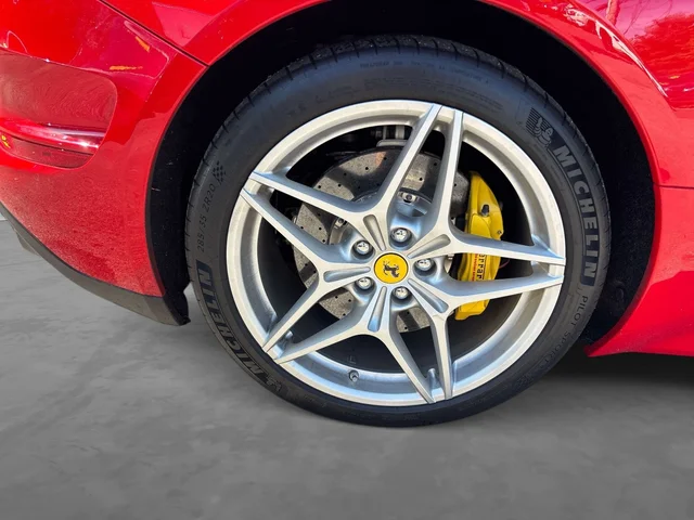 SEMINUEVOS FERRARI California a Estados en autogozo