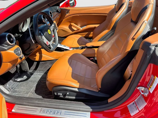 SEMINUEVOS FERRARI California a Estados en autogozo