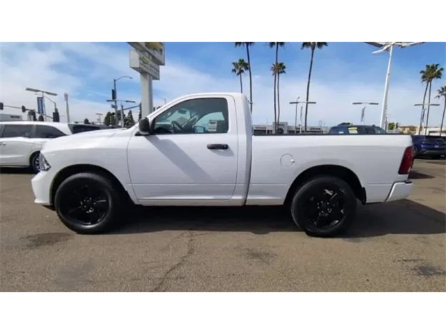 SEMINUEVOS RAM 1500 Classic a National City en Cumming Chevrolet