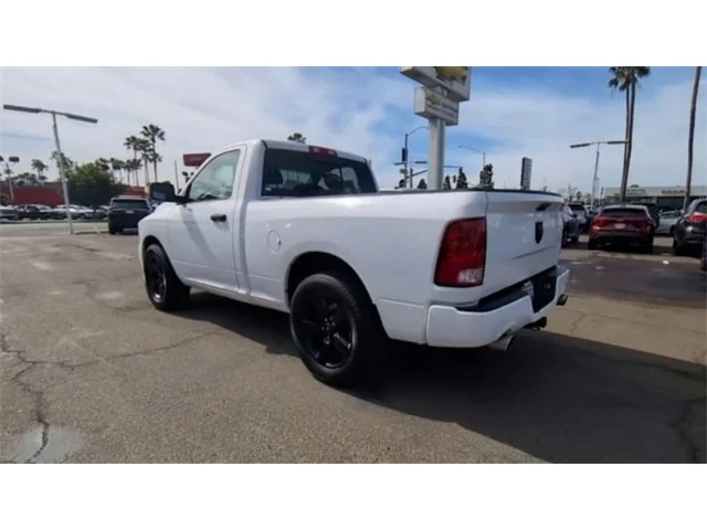 SEMINUEVOS RAM 1500 Classic a National City en Cumming Chevrolet