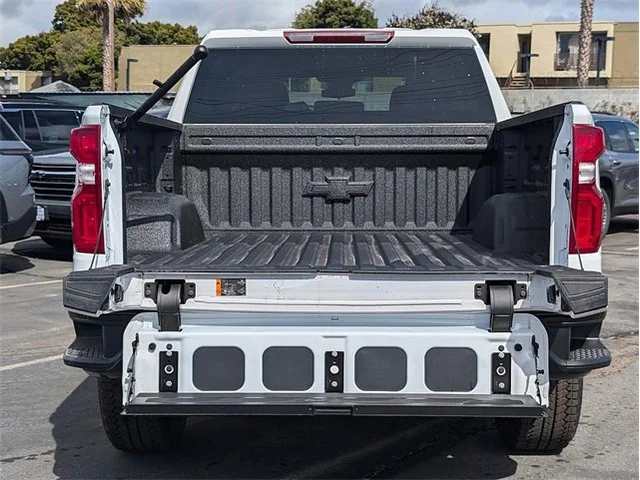 Nuevos CHEVROLET SILVERADO 1500 à National City chez Cumming Chevrolet