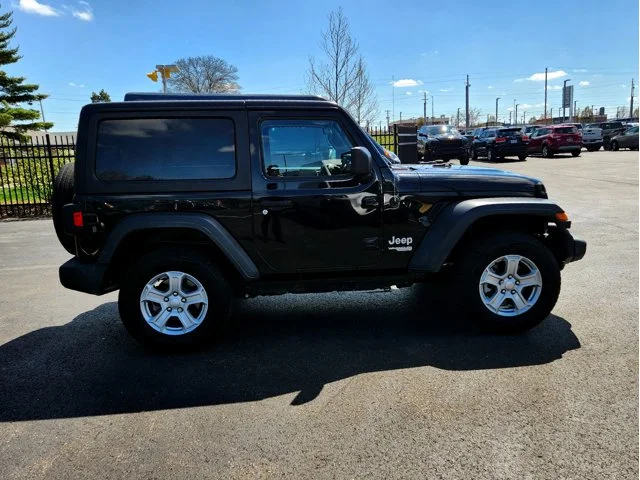 SEMINUEVOS JEEP Wrangler at Columbus in Bob Caldwell Chrysler Jeep Dodge Ram