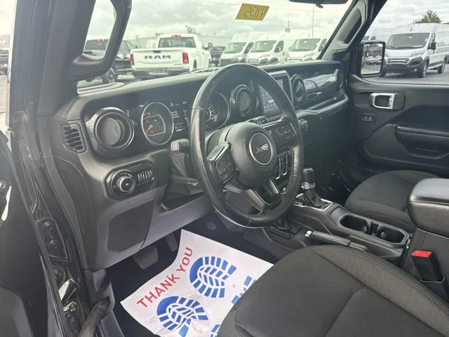 SEMINUEVOS JEEP Wrangler Unlimited at Columbus in Bob Caldwell Chrysler Jeep Dodge Ram