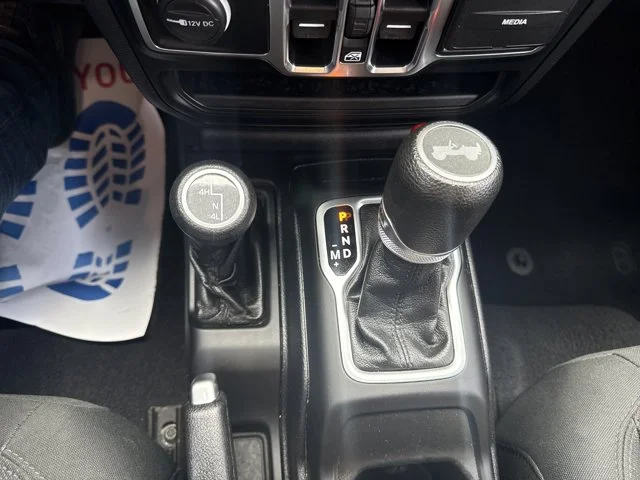 SEMINUEVOS JEEP Wrangler Unlimited at Columbus in Bob Caldwell Chrysler Jeep Dodge Ram