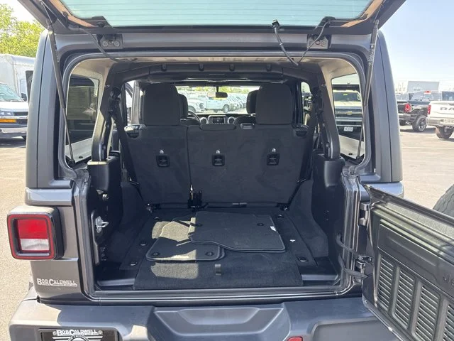 SEMINUEVOS JEEP Wrangler at Columbus in Bob Caldwell Chrysler Jeep Dodge Ram
