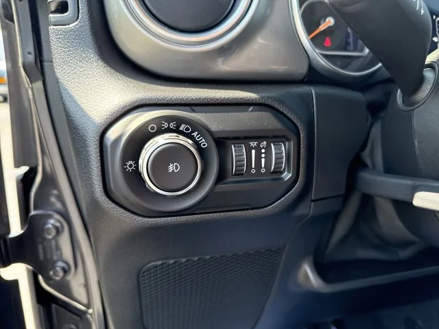 SEMINUEVOS JEEP Wrangler at Columbus in Bob Caldwell Chrysler Jeep Dodge Ram