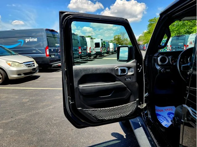 SEMINUEVOS JEEP Wrangler at Columbus in Bob Caldwell Chrysler Jeep Dodge Ram