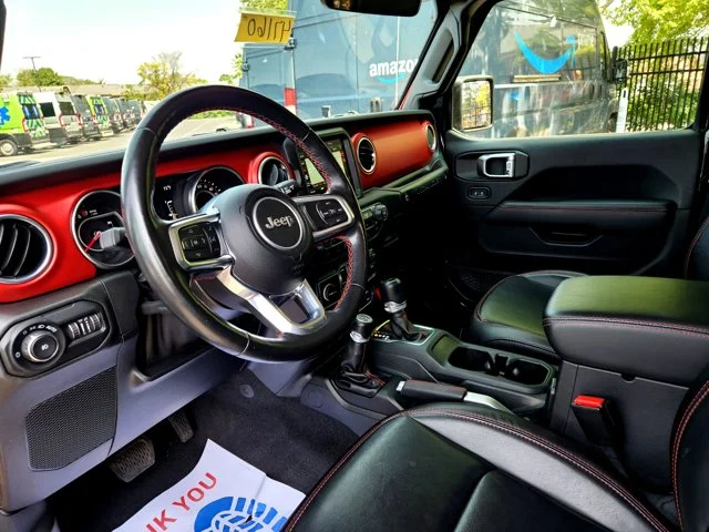 SEMINUEVOS JEEP Wrangler Unlimited at Columbus in Bob Caldwell Chrysler Jeep Dodge Ram
