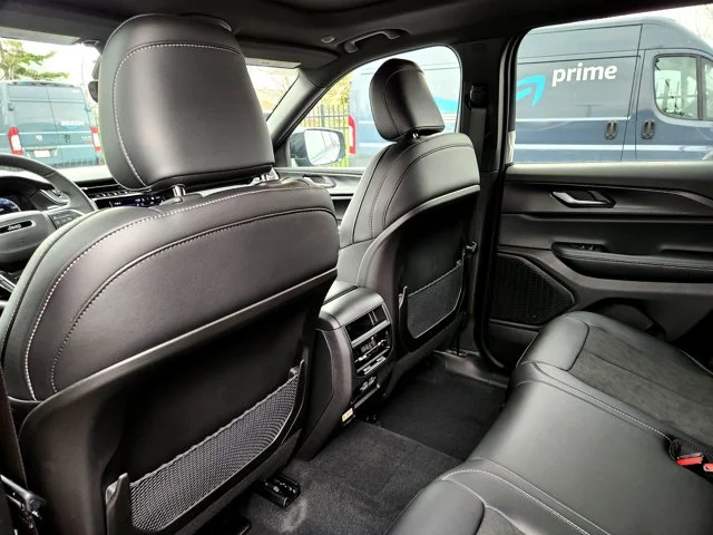 Nuevos JEEP GRAND CHEROKEE at Columbus in Bob Caldwell Chrysler Jeep Dodge Ram
