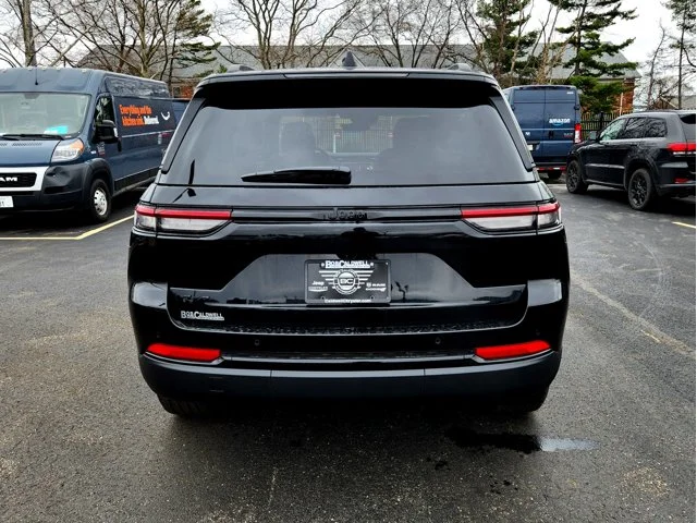 Nuevos JEEP GRAND CHEROKEE at Columbus in Bob Caldwell Chrysler Jeep Dodge Ram