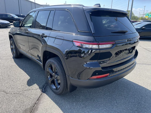 Nuevos JEEP GRAND CHEROKEE à Estados chez autogozo