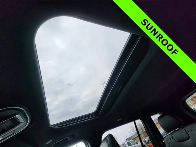 Nuevos JEEP GRAND CHEROKEE at Columbus in Bob Caldwell Chrysler Jeep Dodge Ram