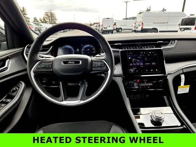 Nuevos JEEP GRAND CHEROKEE at Columbus in Bob Caldwell Chrysler Jeep Dodge Ram